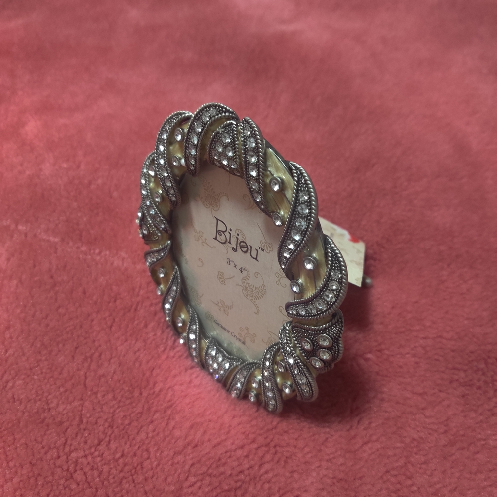 Genuine Crystal Photo Frame - Picture 3 of 6